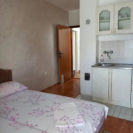 Apartmani Palma Sutomore Exterior photo